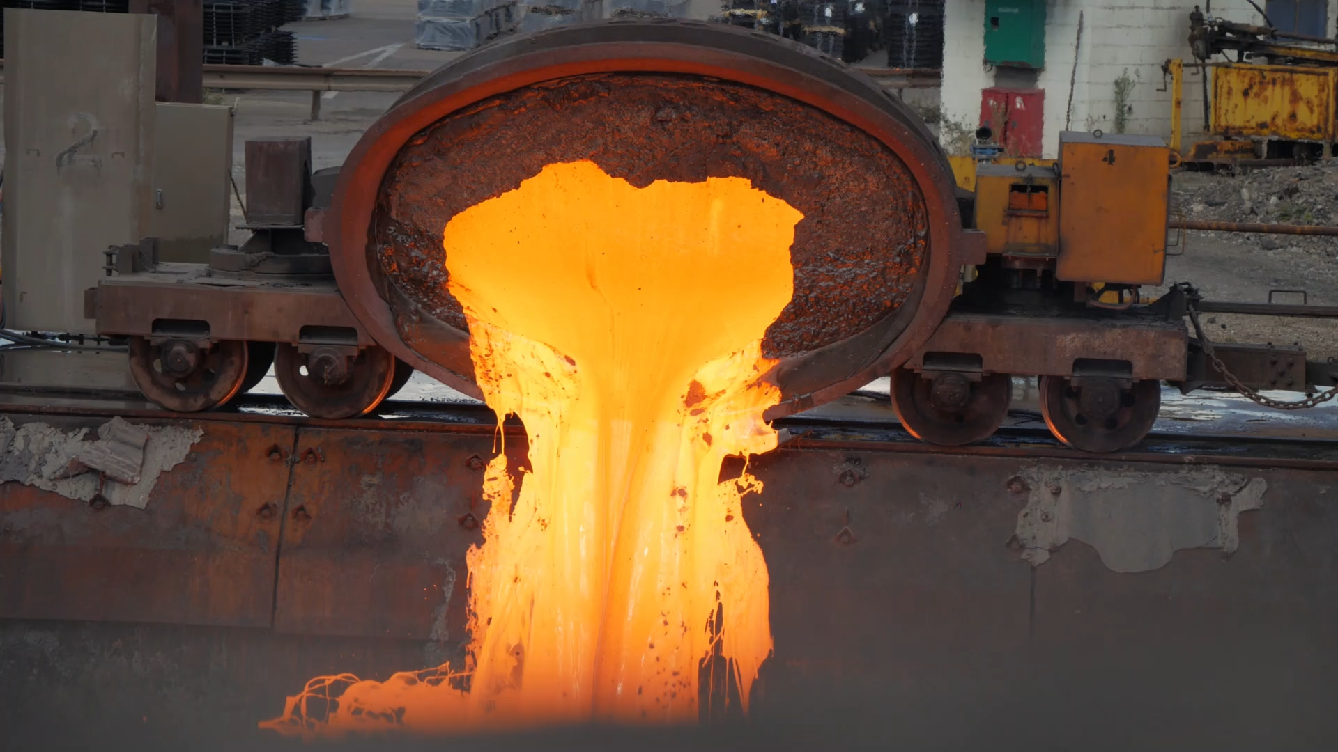 Impressionnante fin du derversement de laitier, 2022.